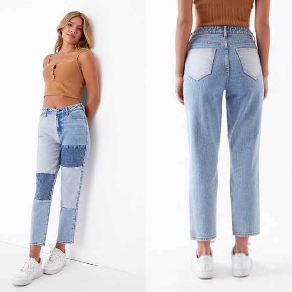 PacSun‎ Women’s Patch On Blue Mom Jeans Size 25 - Picture 1 of 9